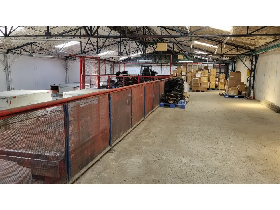 Bodega en arriendo en Melendez, Cali, 1400 m² · foto 6 de 24