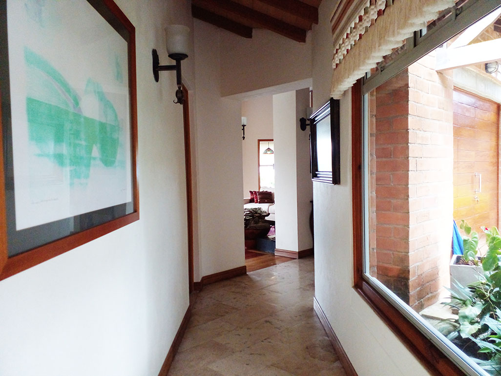 Casa de 3 alcobas en venta en El Retiro, 415 m² · foto 3 de 19