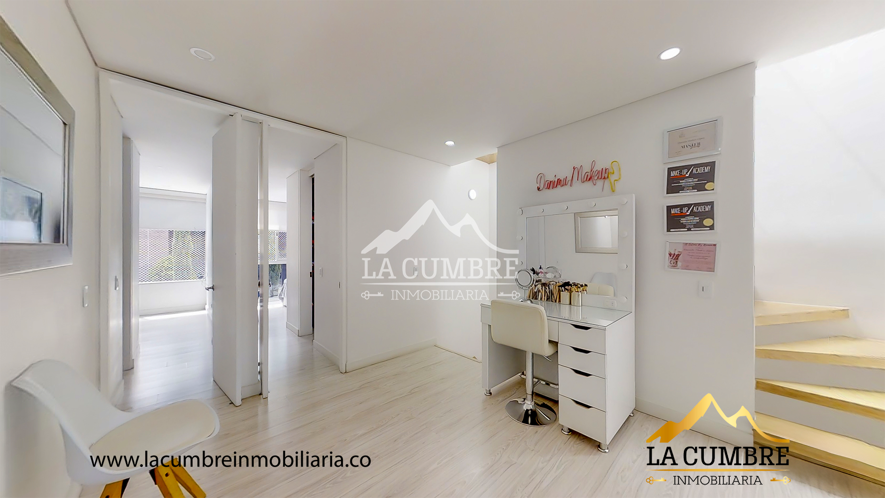 Casa de 3 alcobas en venta en Loma El Atravesado, Envigado, 265 m² · foto 12 de 20