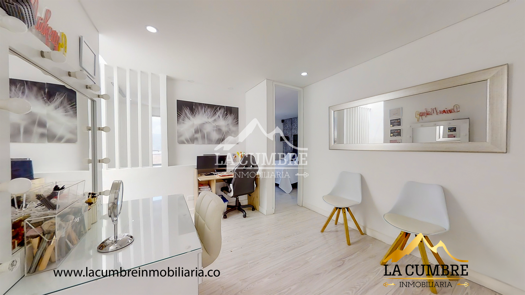 Casa de 3 alcobas en venta en Loma El Atravesado, Envigado, 265 m² · foto 13 de 20