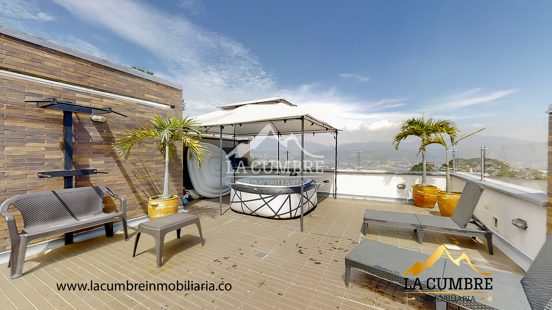 Casa de 3 alcobas en venta en Loma El Atravesado, Envigado, 265 m² · foto 15 de 20