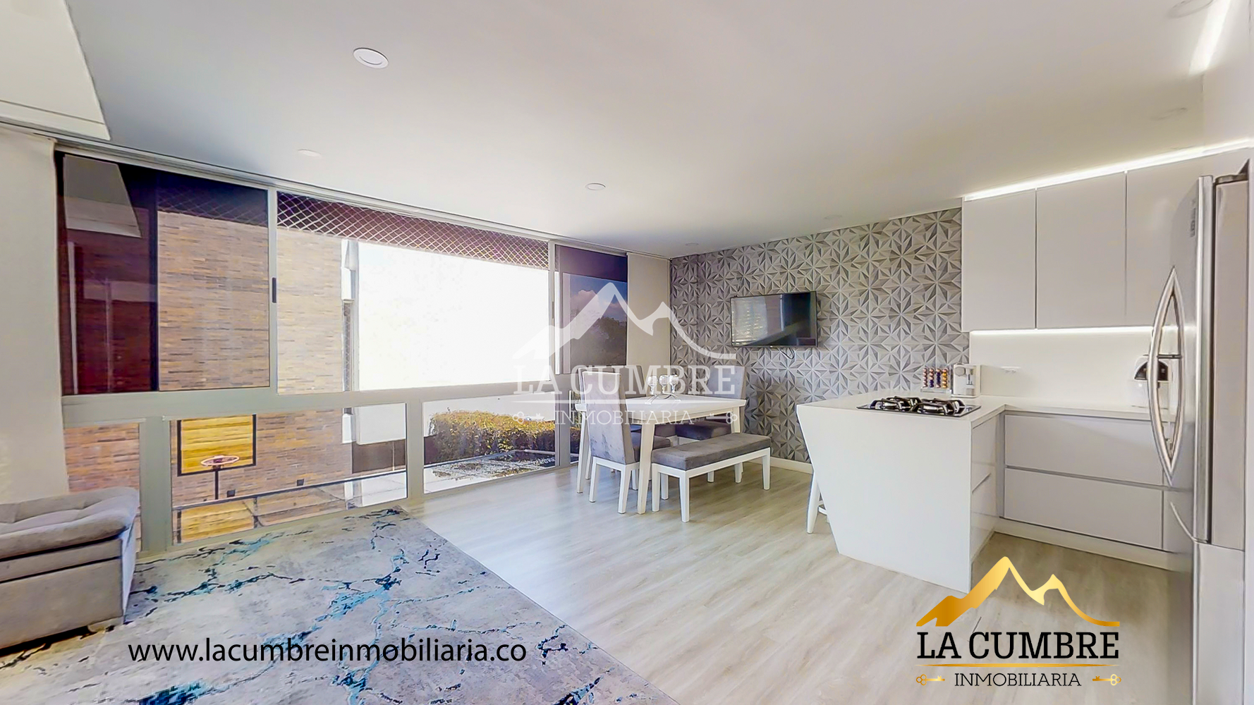 Casa de 3 alcobas en venta en Loma El Atravesado, Envigado, 265 m² · foto 6 de 20