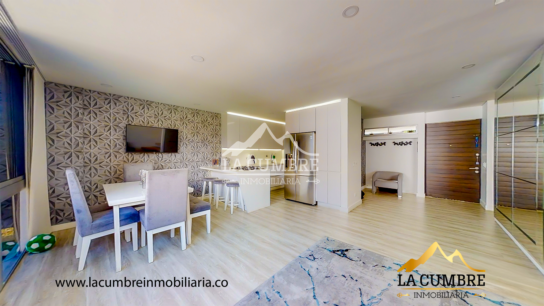 Casa de 3 alcobas en venta en Loma El Atravesado, Envigado, 265 m² · foto 7 de 20