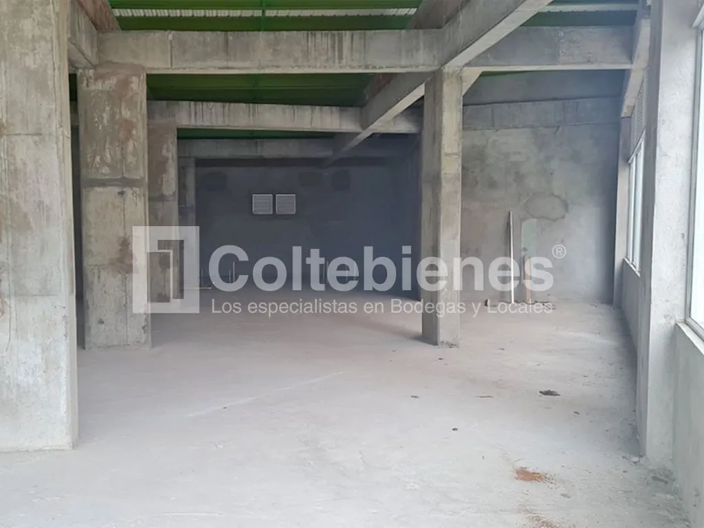 Local en venta en Cabecera San Antonio De Prado, Medellín, 478 m² · foto 2 de 13