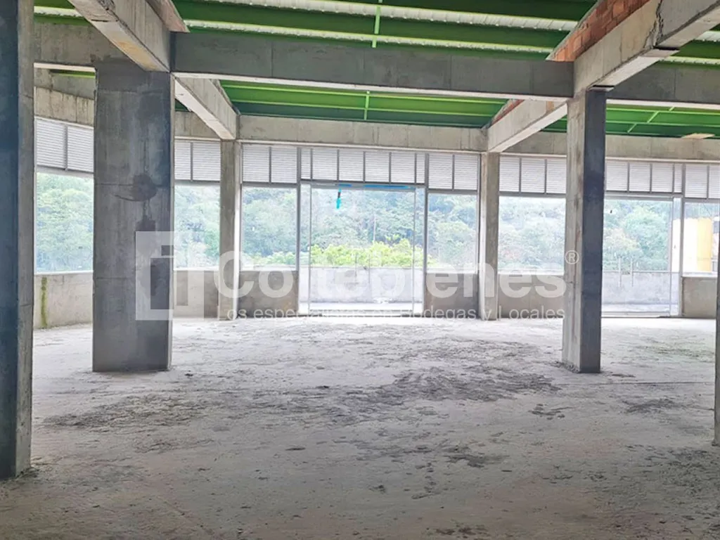 Local en venta en Cabecera San Antonio De Prado, Medellín, 478 m² · foto 4 de 13