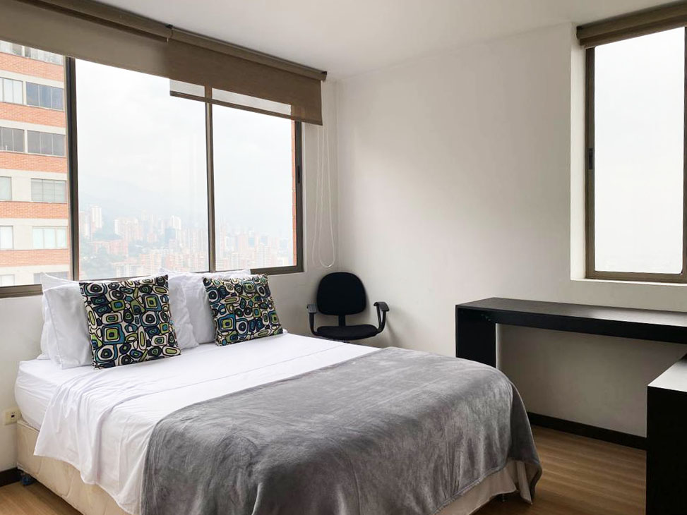 Apartamento en arriendo en Altos Del Poblado, Medellín · foto 14 de 18