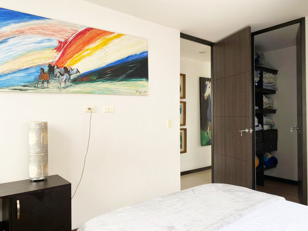 Apartamento en arriendo en Altos Del Poblado, Medellín · foto 15 de 18