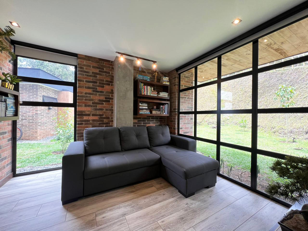 Casa de 3 alcobas en venta en El Capiro, Rionegro, 410 m² · foto 7 de 18