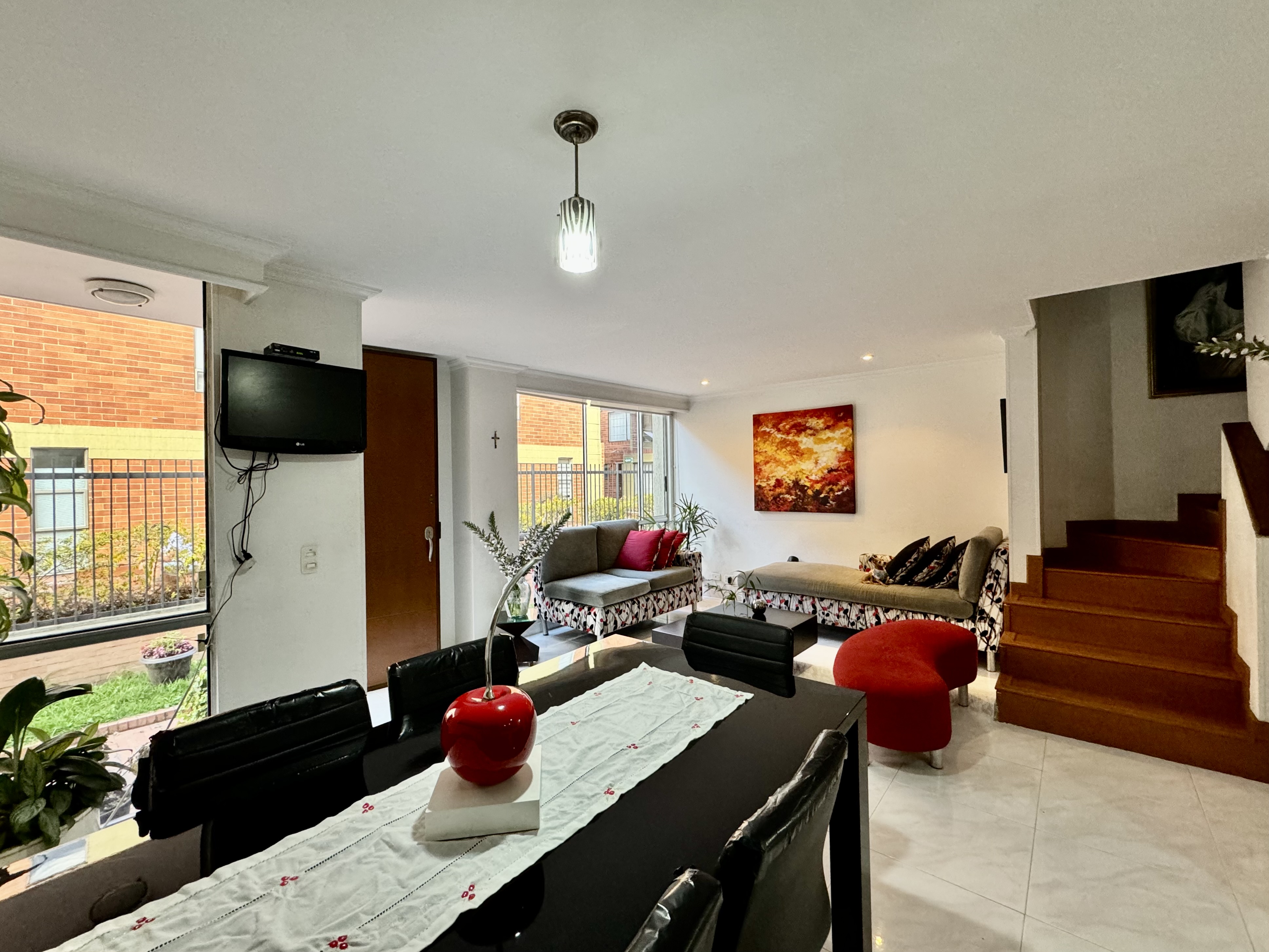 Casa en venta en Alameda, Bogotá · foto 3 de 24