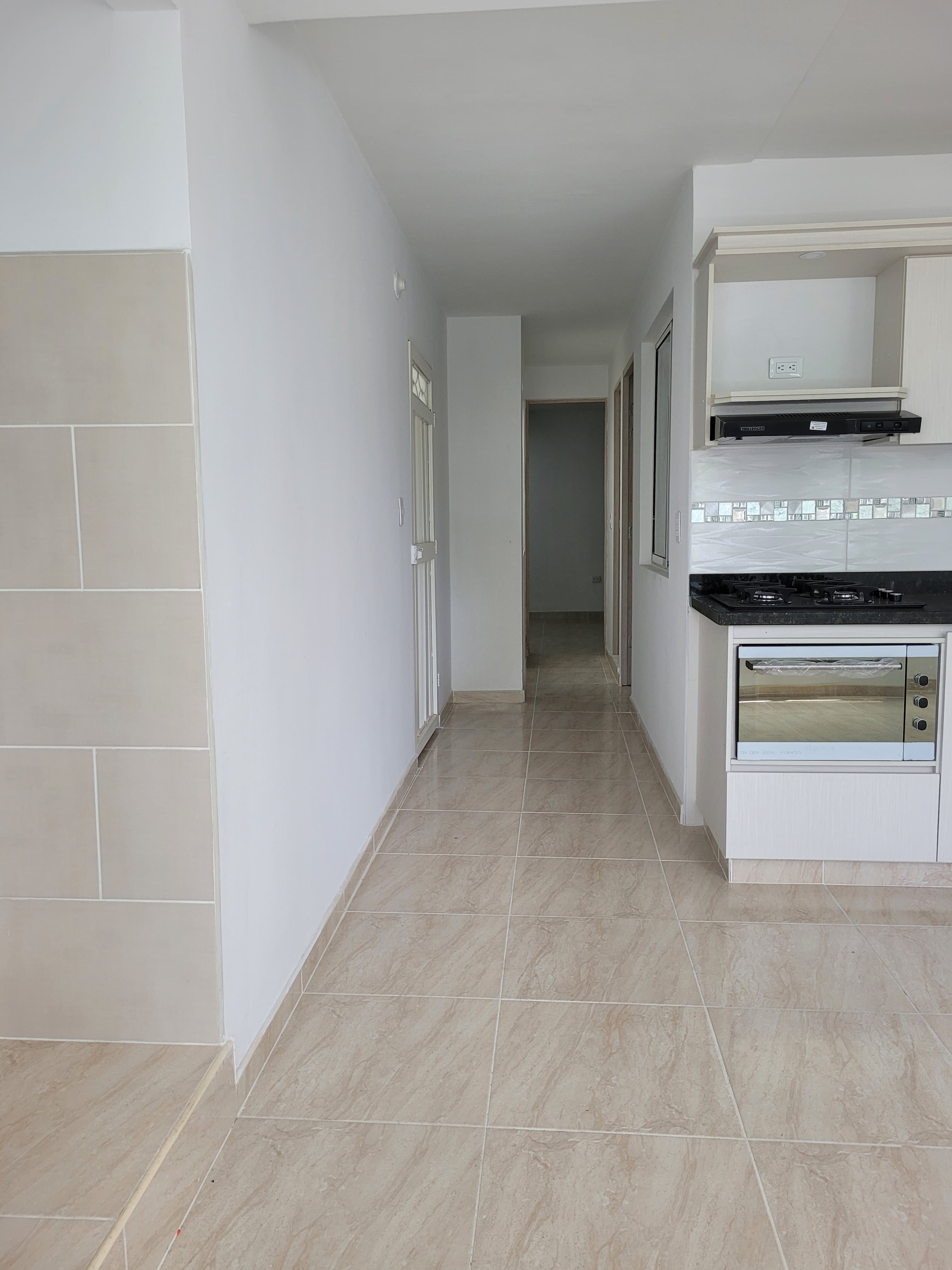 Edificio en venta en La Castellana, Medellín, 240 m² · foto 13 de 24