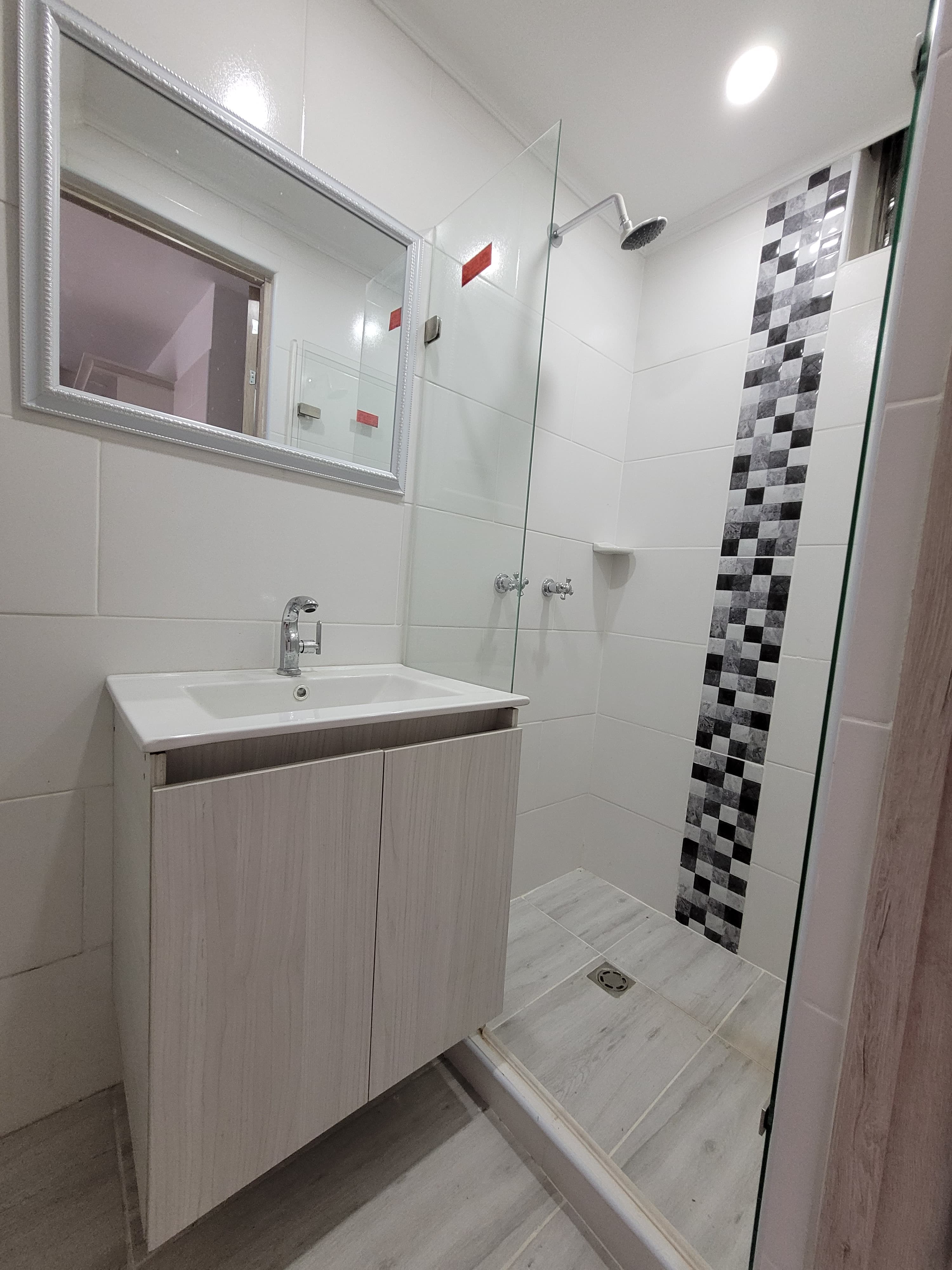 Edificio en venta en La Castellana, Medellín, 240 m² · foto 5 de 24