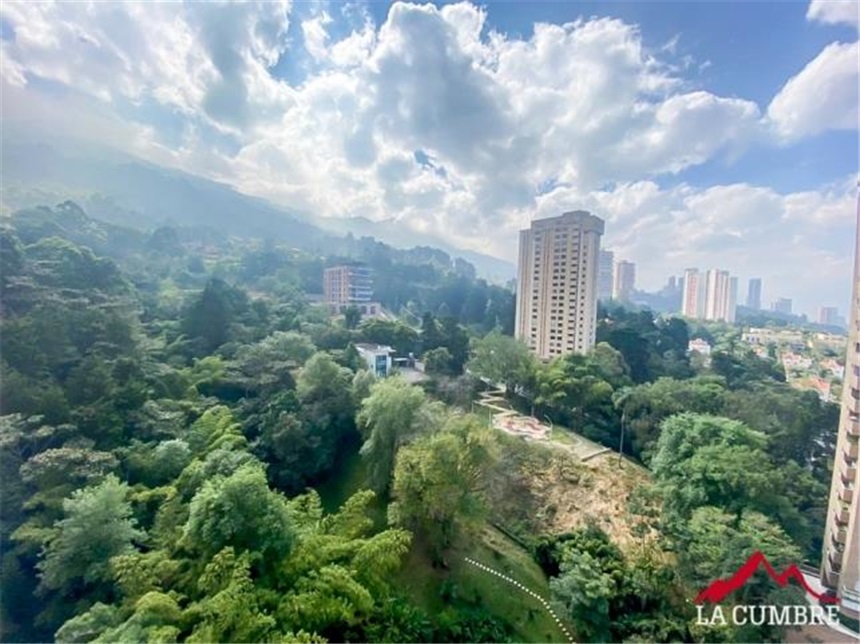 Apartamento en arriendo en El Poblado, Medellín · foto 13 de 15