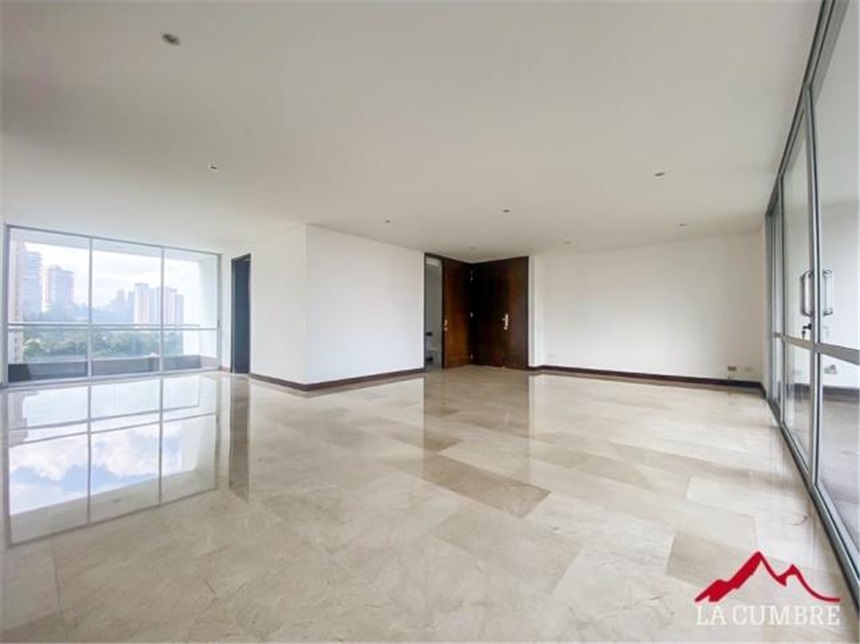 Apartamento en arriendo en El Poblado, Medellín · foto 6 de 15