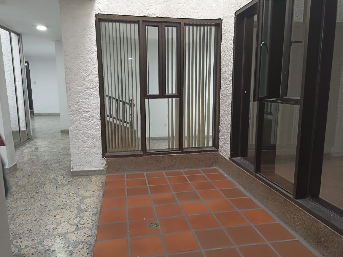 Oficina en arriendo en Laureles, Medellín, 240 m² · foto 18 de 20