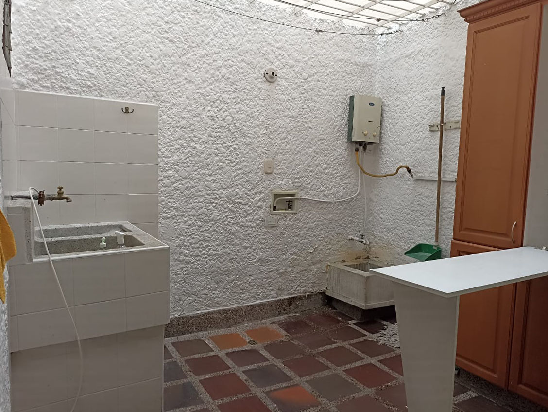 Oficina en arriendo en Laureles, Medellín, 240 m² · foto 19 de 20
