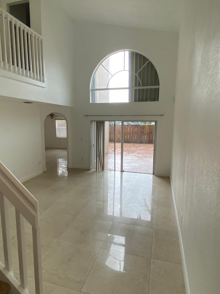 Casa de 4 alcobas en venta en Altos Del Prado, Barranquilla, 200 m² · foto 2 de 24
