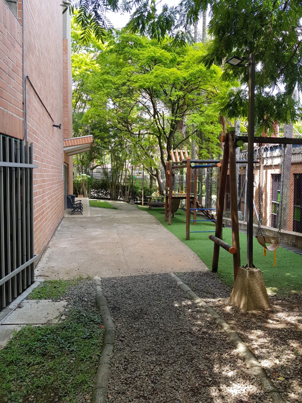 Apartamento en venta en Castropol, Medellín · foto 8 de 10