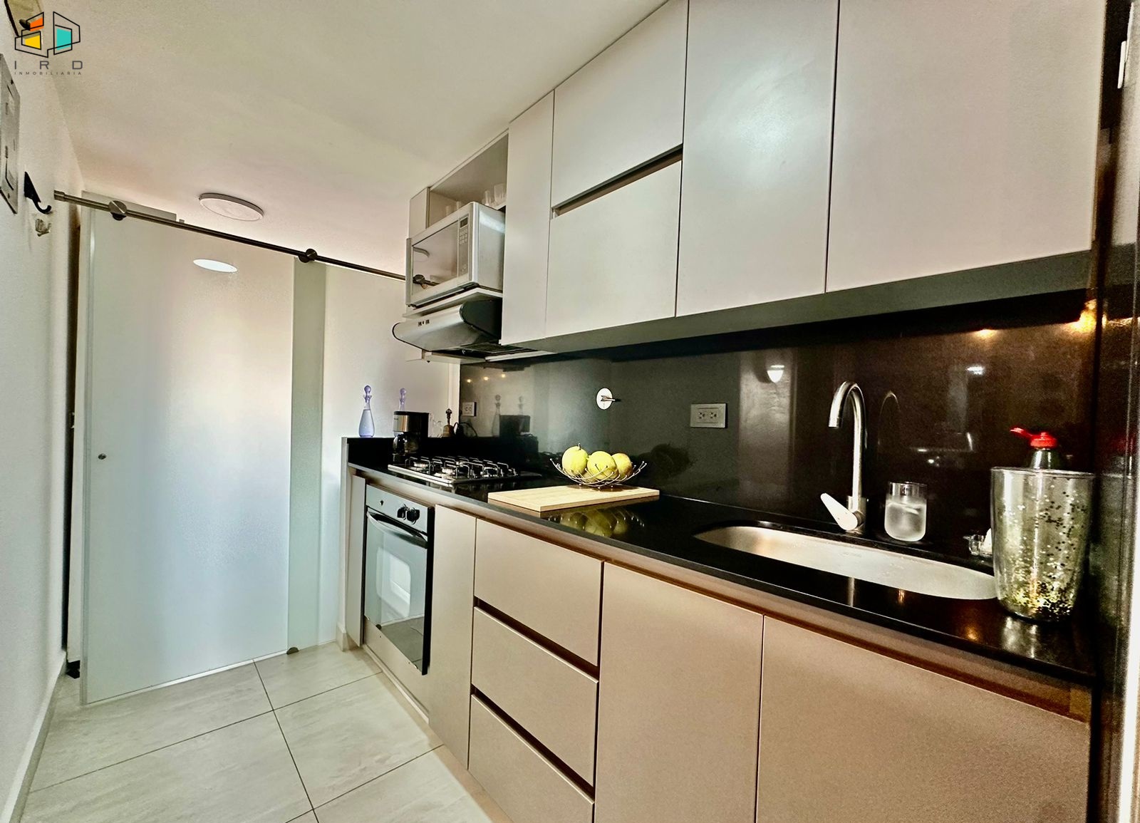 Apartamento de 2 alcobas en arriendo en La Visitación, Medellín, 74 m² · foto 12 de 24