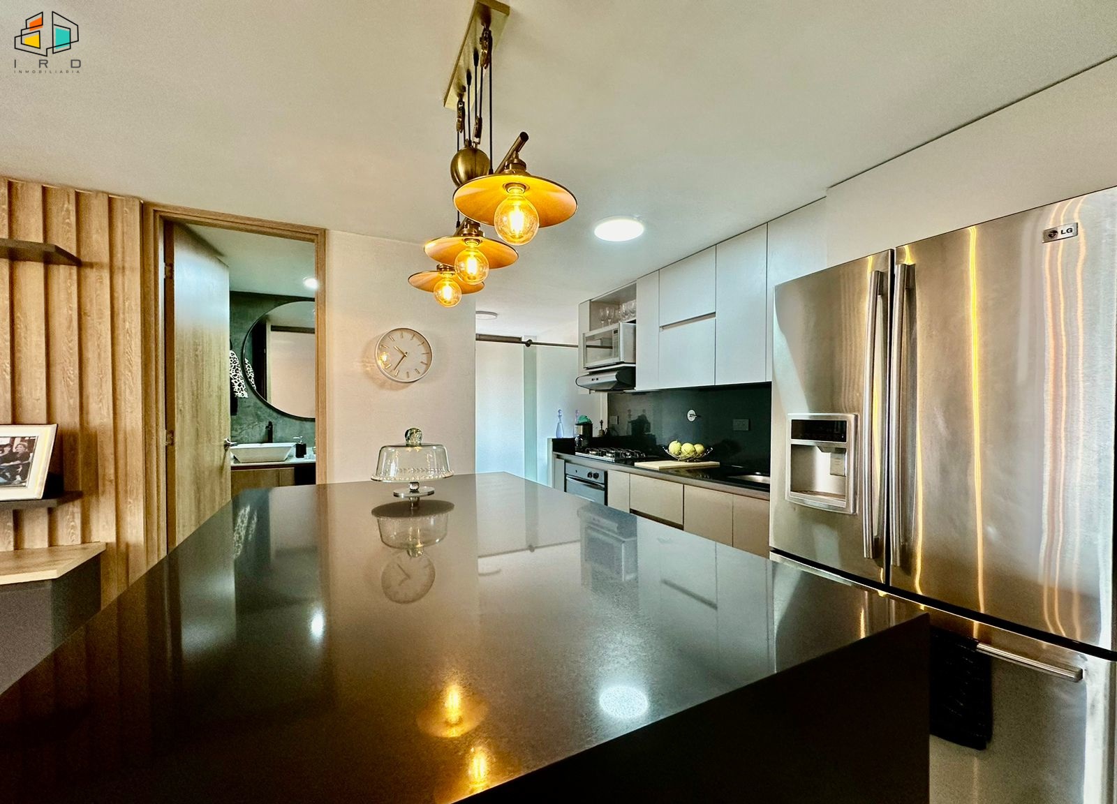 Apartamento de 2 alcobas en arriendo en La Visitación, Medellín, 74 m² · foto 2 de 24