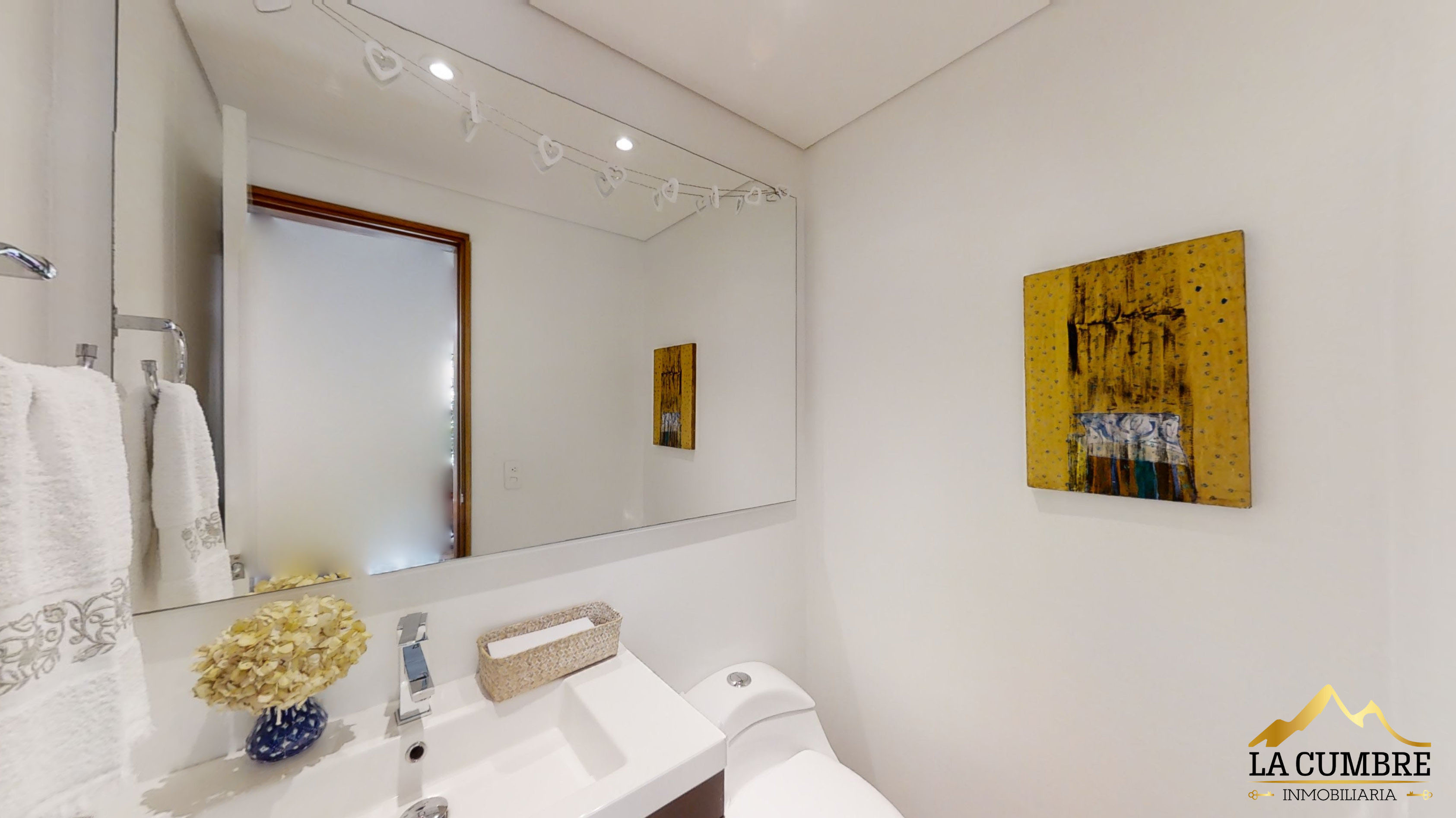Apartamento en arriendo en El Tesoro, Medellín · foto 3 de 12