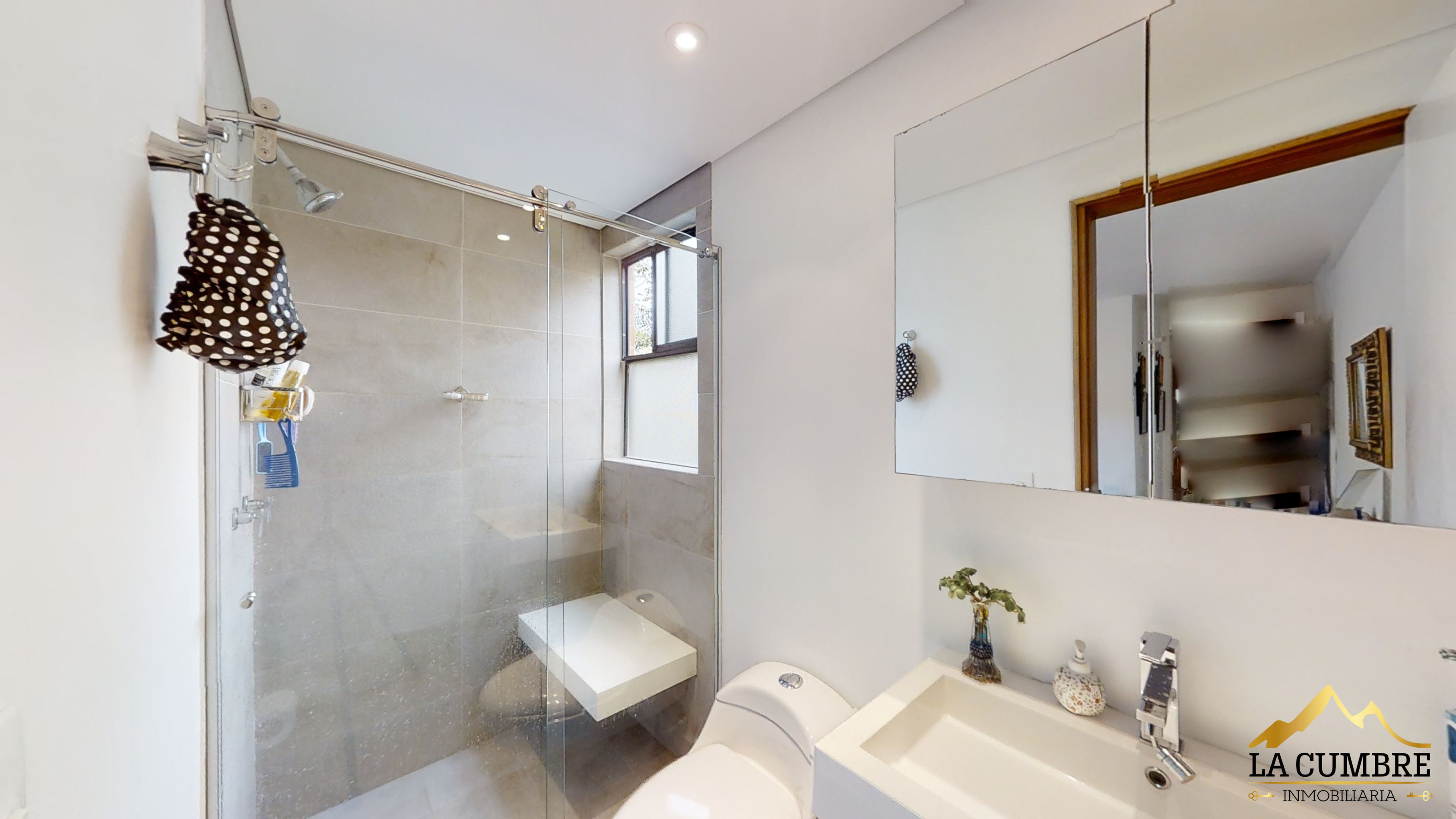 Apartamento en arriendo en El Tesoro, Medellín · foto 6 de 12
