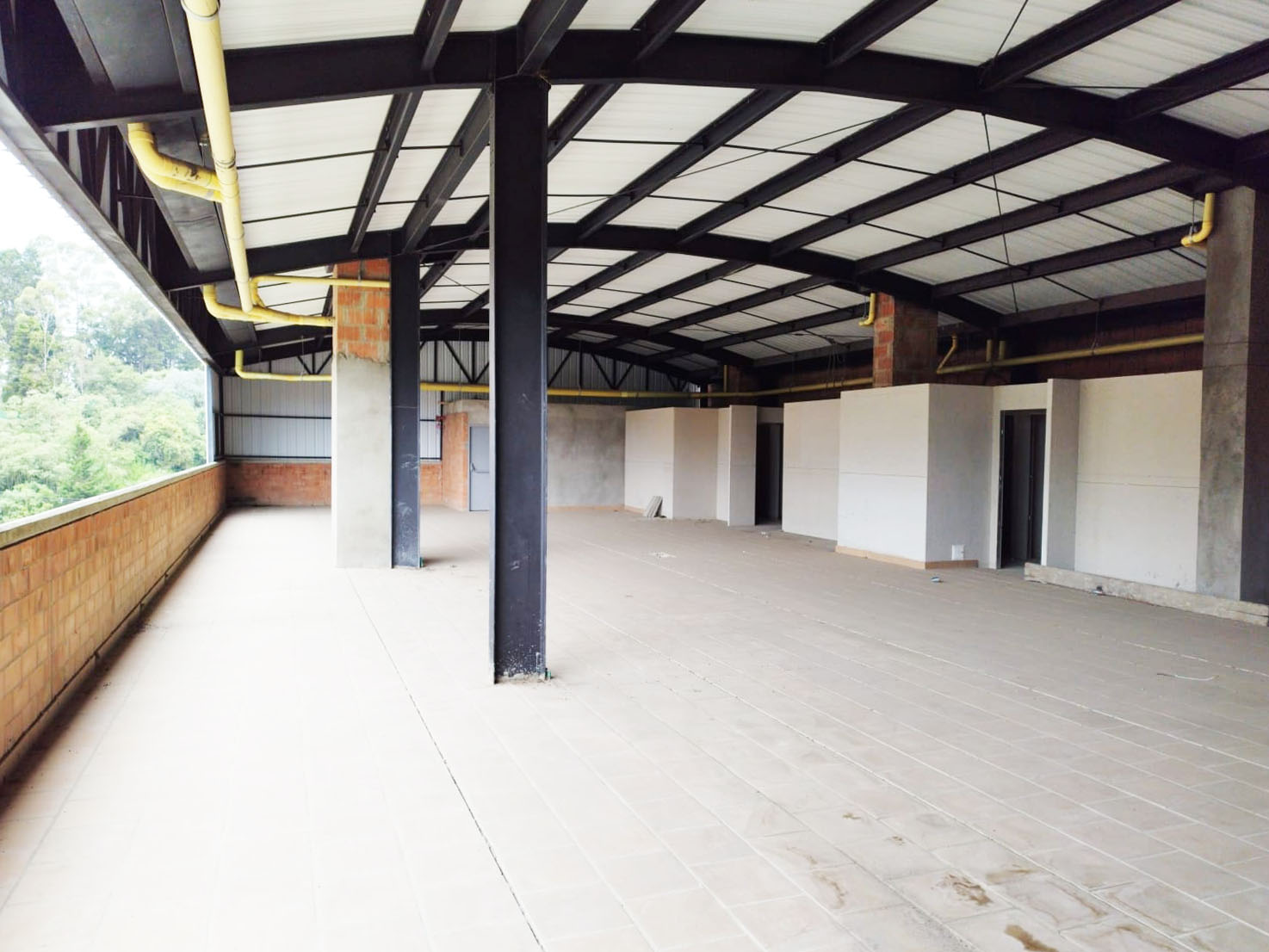 Oficina en arriendo en El Porvenir, Rionegro, 407 m² · foto 2 de 13