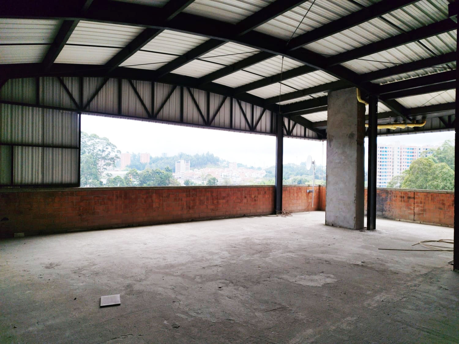 Oficina en arriendo en El Porvenir, Rionegro, 407 m² · foto 3 de 13