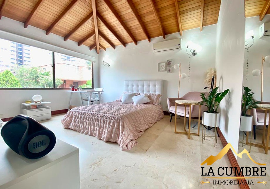 Casa de 4 alcobas en arriendo en El Esmeraldal, Envigado, 315 m² · foto 7 de 10