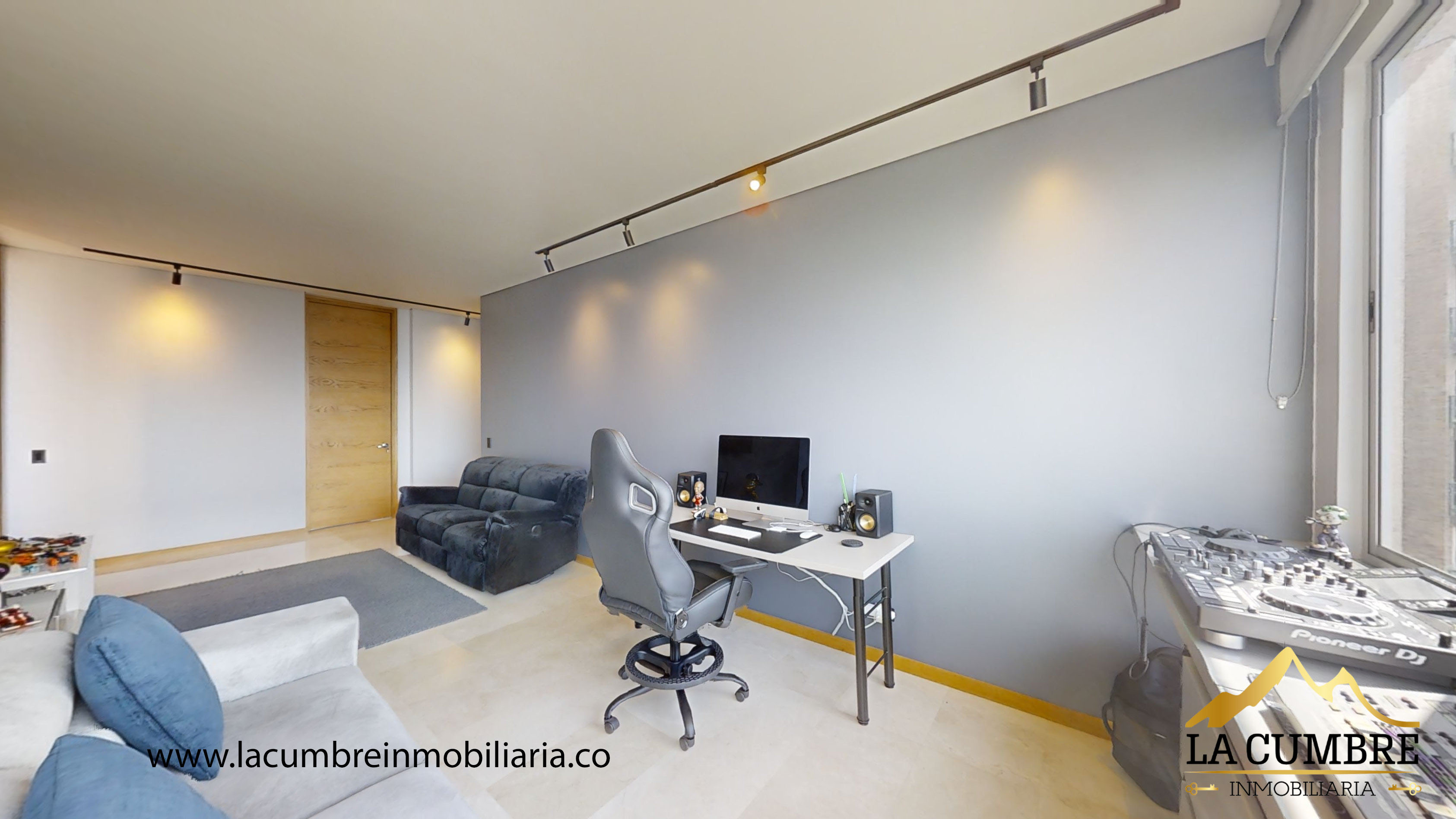 Apartamento en arriendo en Los Balsos, Medellín · foto 10 de 16