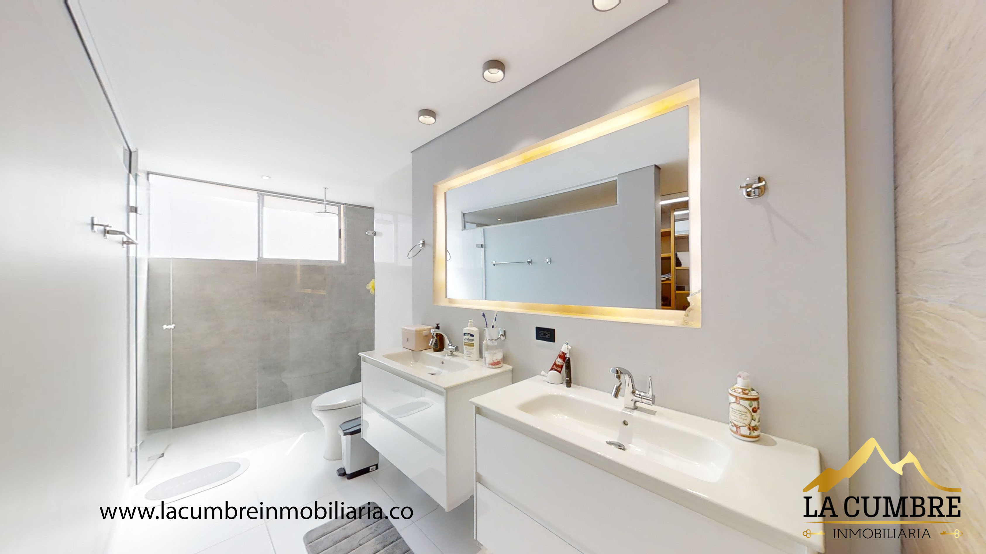 Apartamento en arriendo en Los Balsos, Medellín · foto 12 de 16