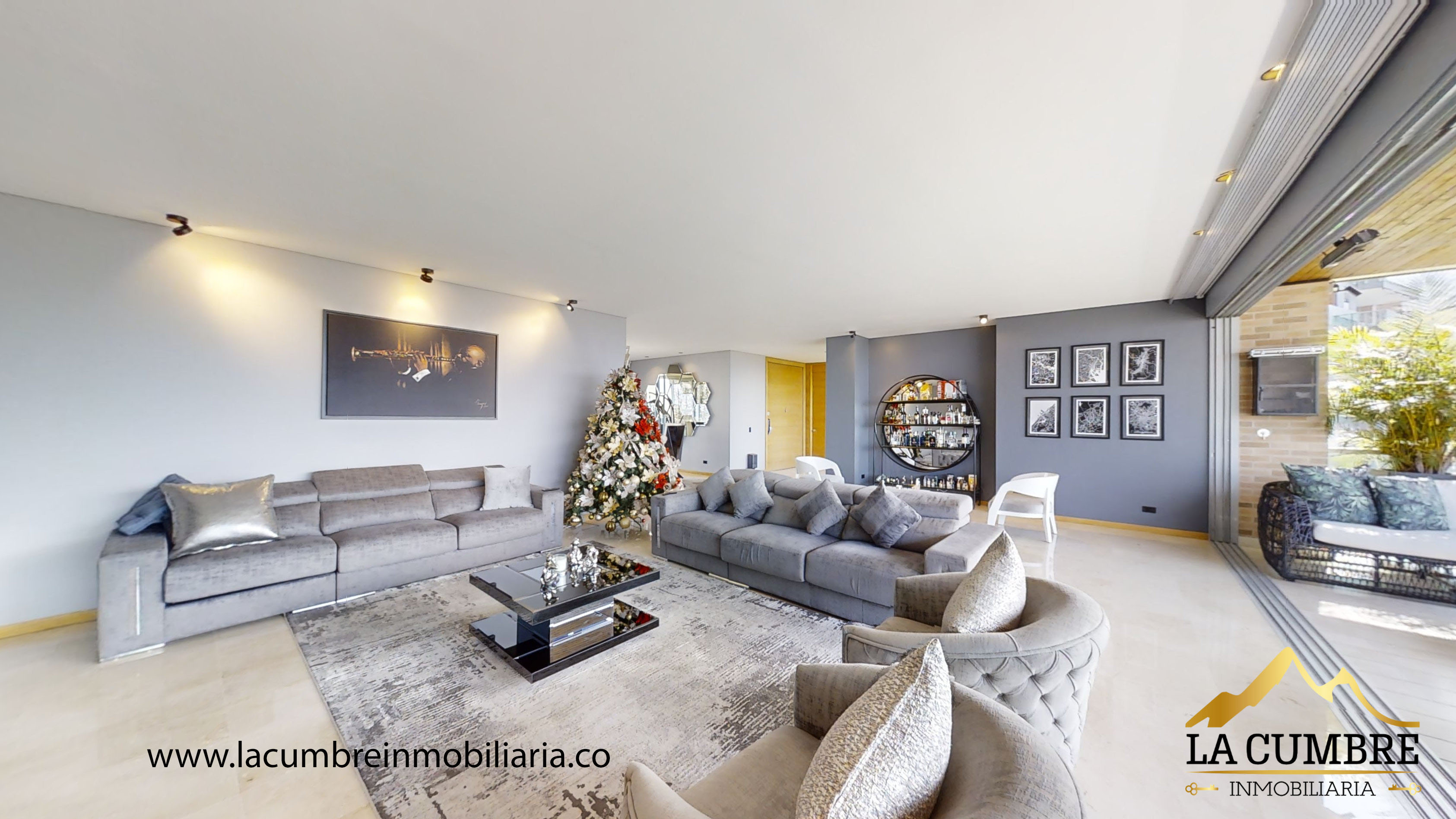 Apartamento en arriendo en Los Balsos, Medellín · foto 3 de 16