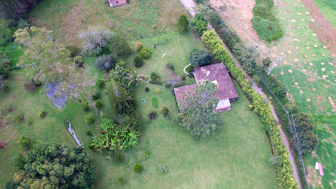 Finca en venta en Lejos Del Nido, El Retiro, 6500 m² · foto 2 de 24