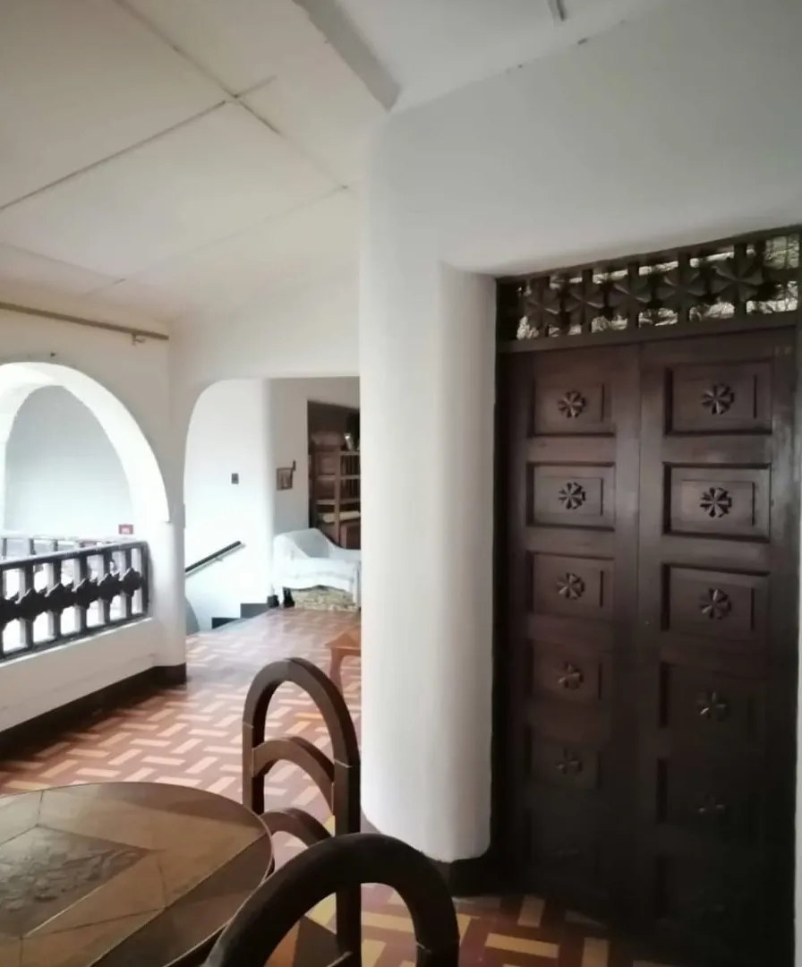 Casa de 6 alcobas en venta en Laureles, Medellín, 331 m² · foto 12 de 16