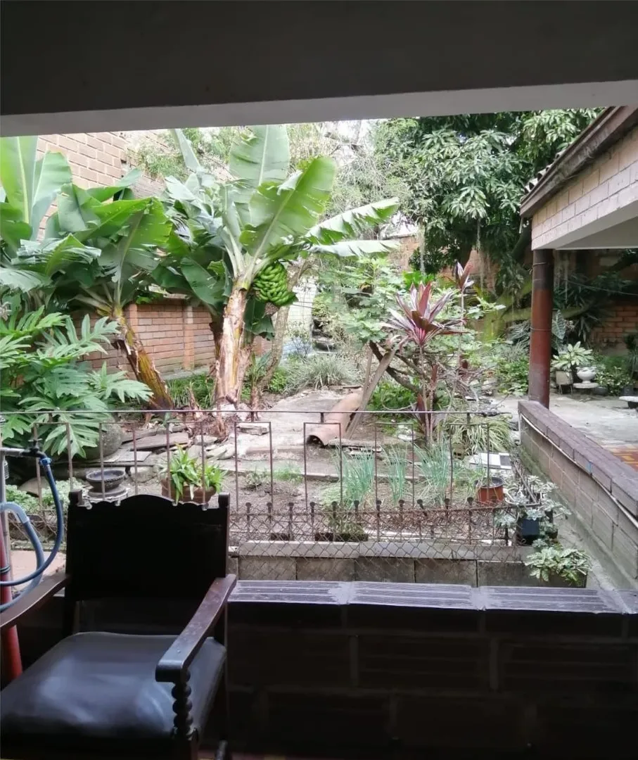 Casa de 6 alcobas en venta en Laureles, Medellín, 331 m² · foto 5 de 16