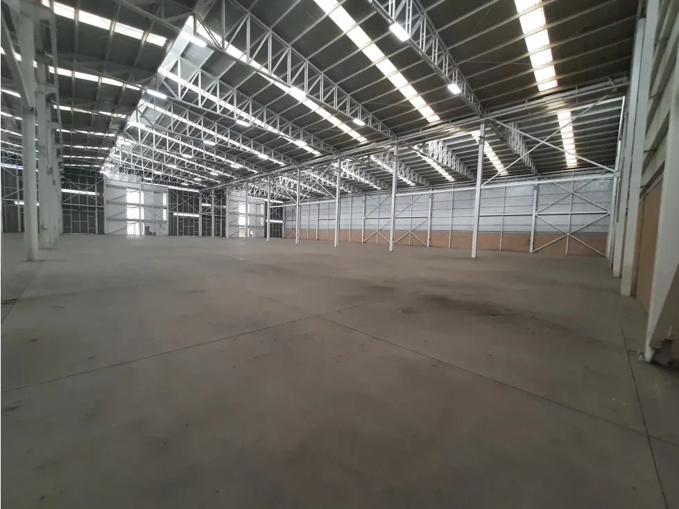 Bodega en arriendo en Las Villas De Mosquera, Mosquera, 4490 m² · foto 3 de 7
