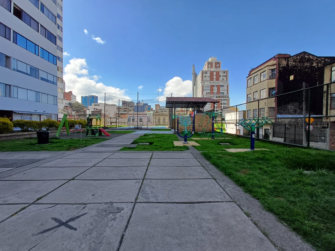 Apartamento de 3 alcobas en venta en Bosque Izquierdo, Bogotá, 84 m² · foto 9 de 24