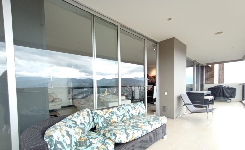 Apartamento en arriendo en Alejandria, Medellín · foto 3 de 8
