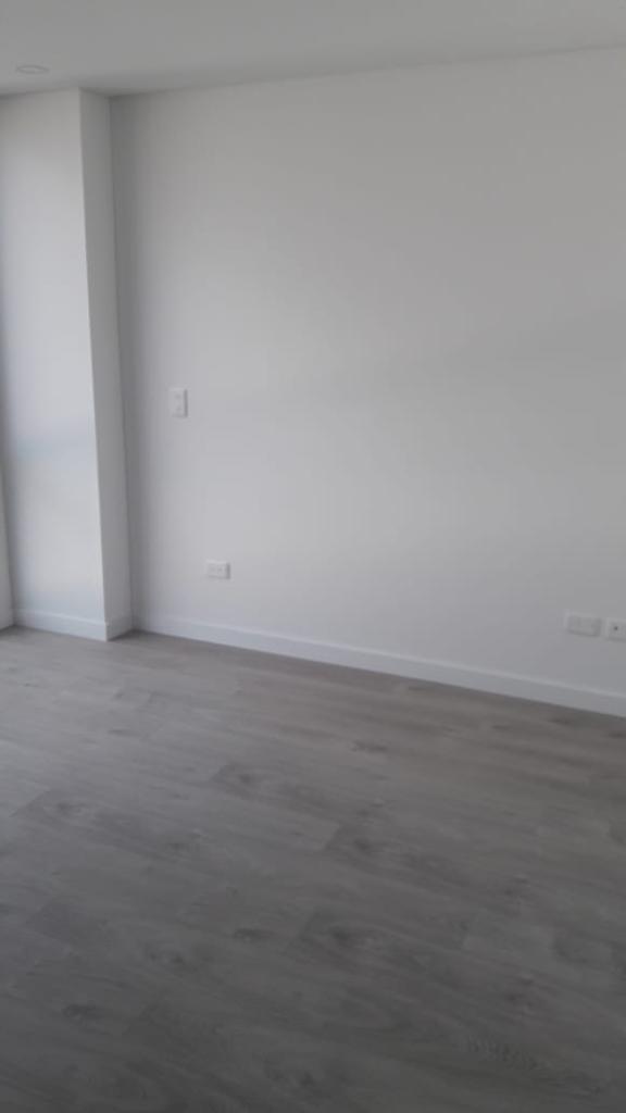 Apartamento en venta en Las Villas, Bogotá · foto 10 de 24
