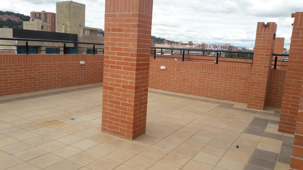 Apartamento en venta en Las Villas, Bogotá · foto 3 de 24
