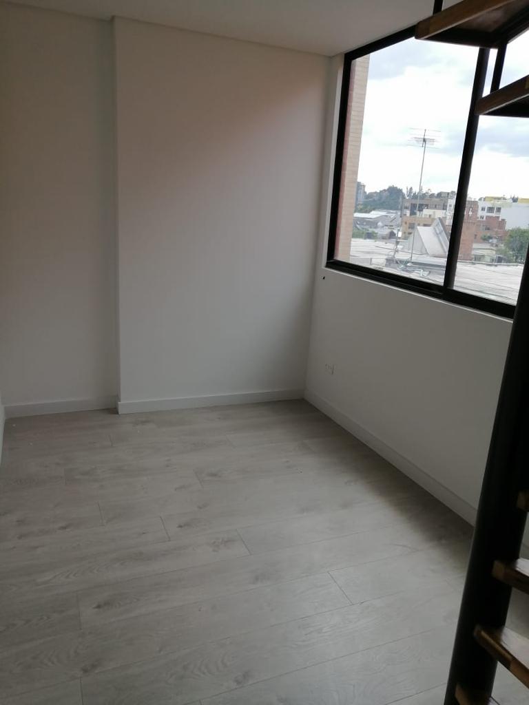 Apartamento en venta en Las Villas, Bogotá · foto 4 de 24