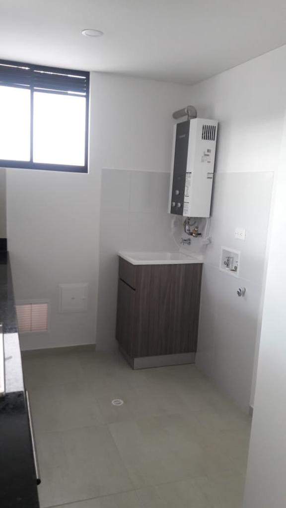 Apartamento en venta en Las Villas, Bogotá · foto 9 de 24