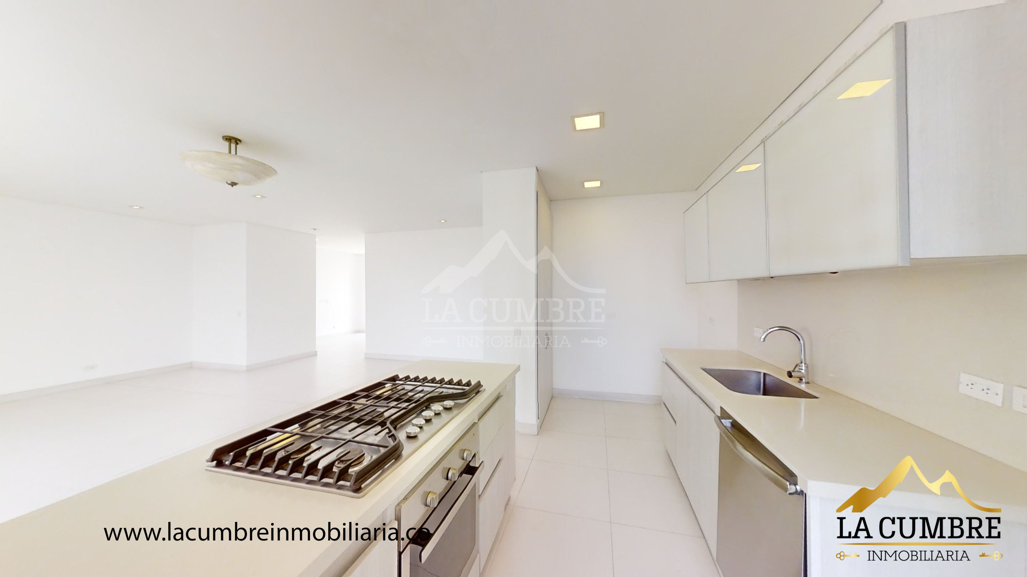 Apartamento en arriendo en El Poblado, Medellín · foto 4 de 18