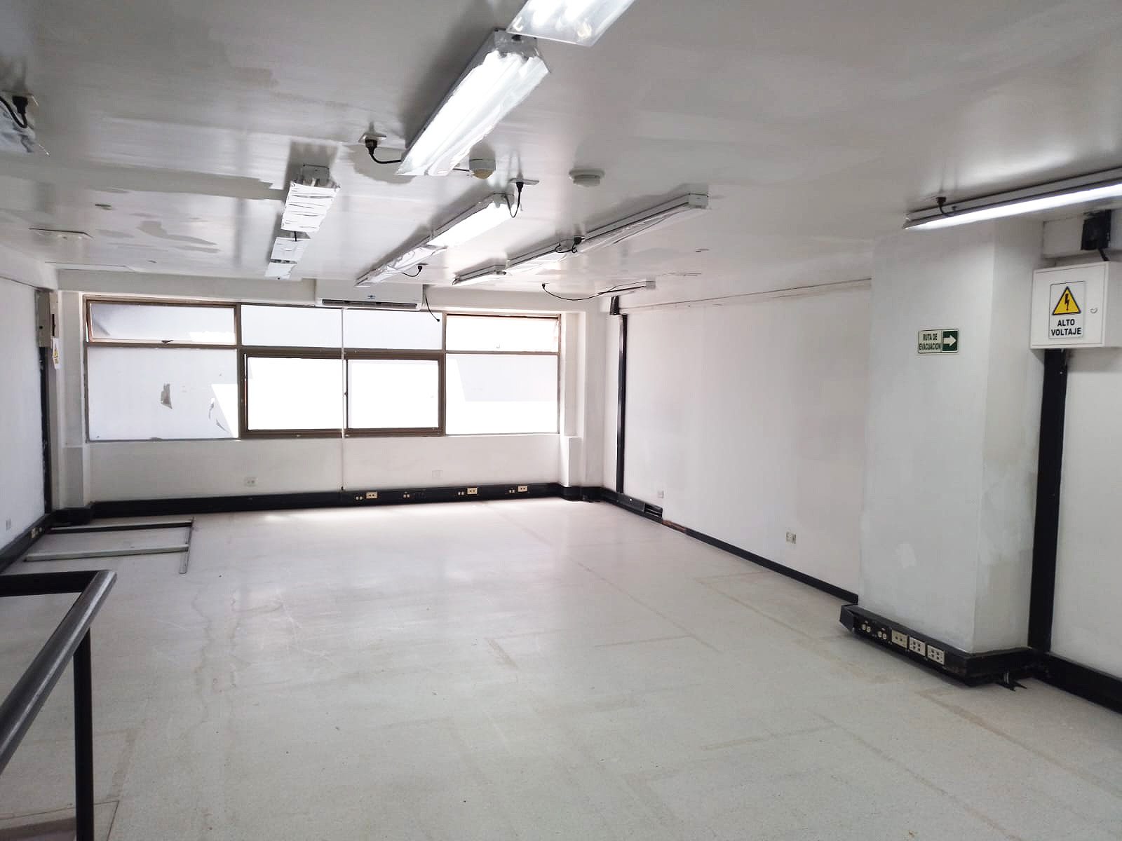 Bodega en arriendo en Cristo Rey, Medellín, 280 m² · foto 15 de 20
