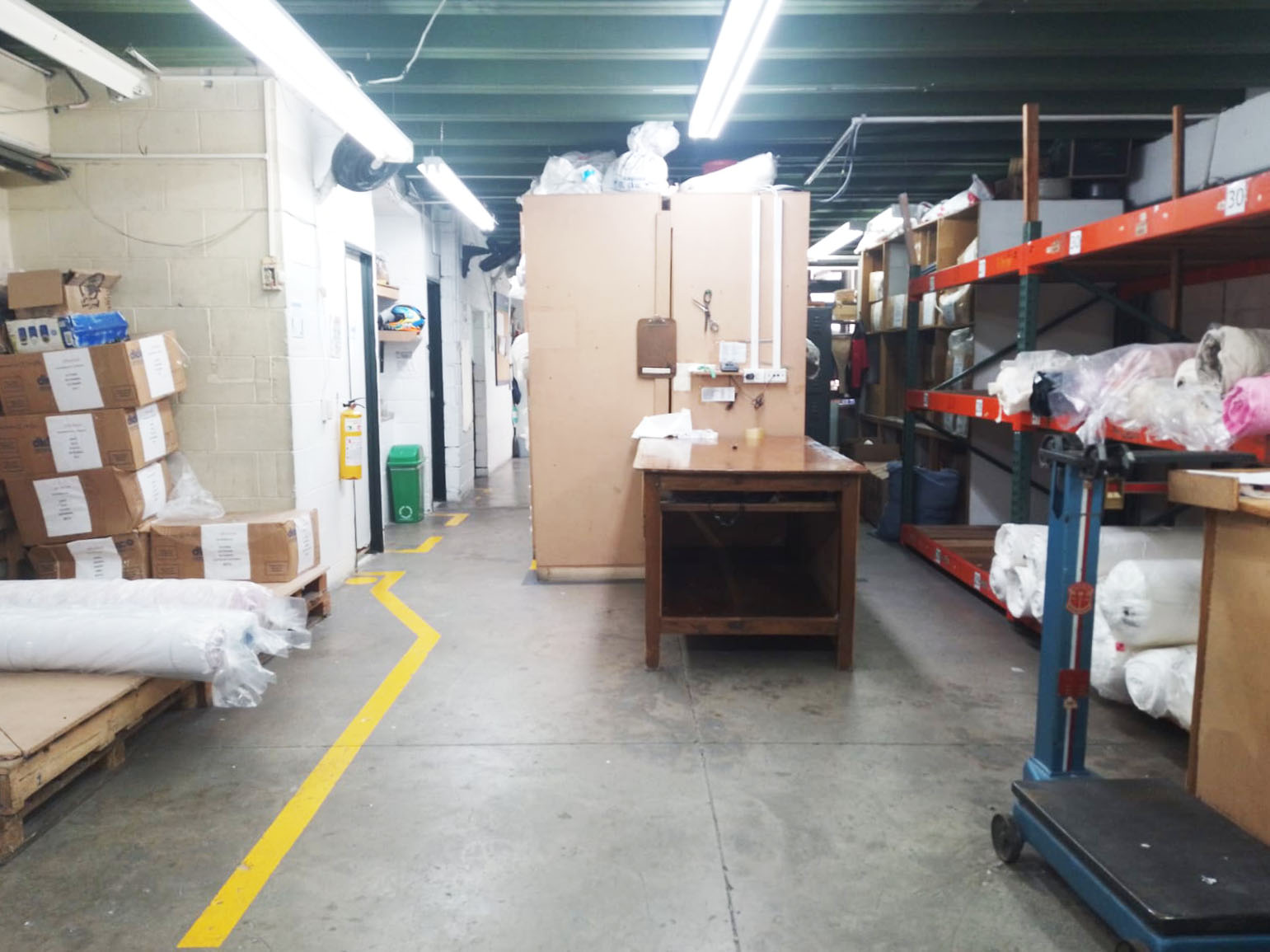 Bodega en arriendo en Cristo Rey, Medellín, 506 m² · foto 7 de 17