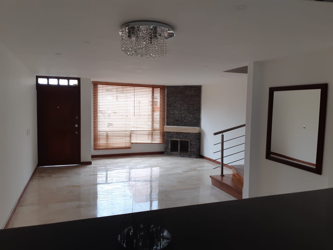 Casa en venta en Villas Del Mediterraneo, Bogotá · foto 4 de 24