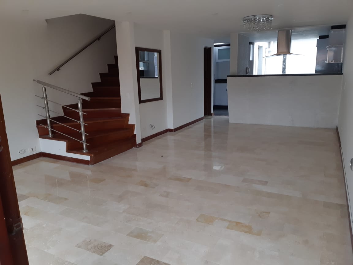 Casa en venta en Villas Del Mediterraneo, Bogotá · foto 2 de 24