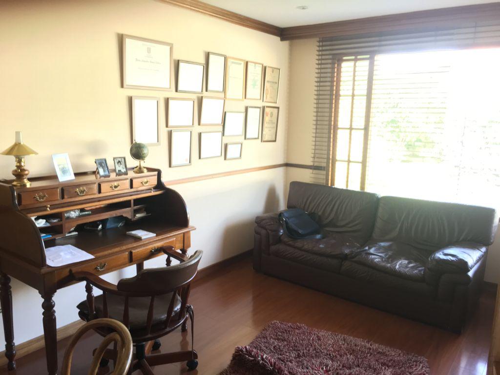 Casa de 4 alcobas en venta en San Jose De Bavaria, Bogotá, 350 m² · foto 10 de 18