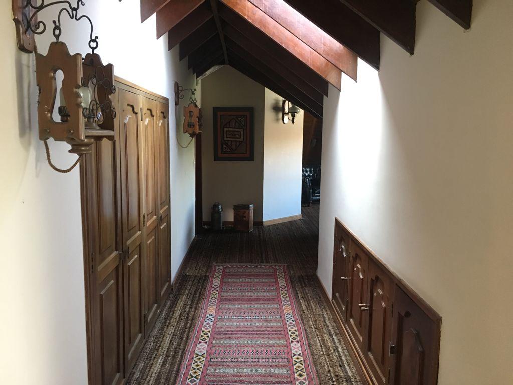 Casa de 4 alcobas en venta en San Jose De Bavaria, Bogotá, 350 m² · foto 2 de 18