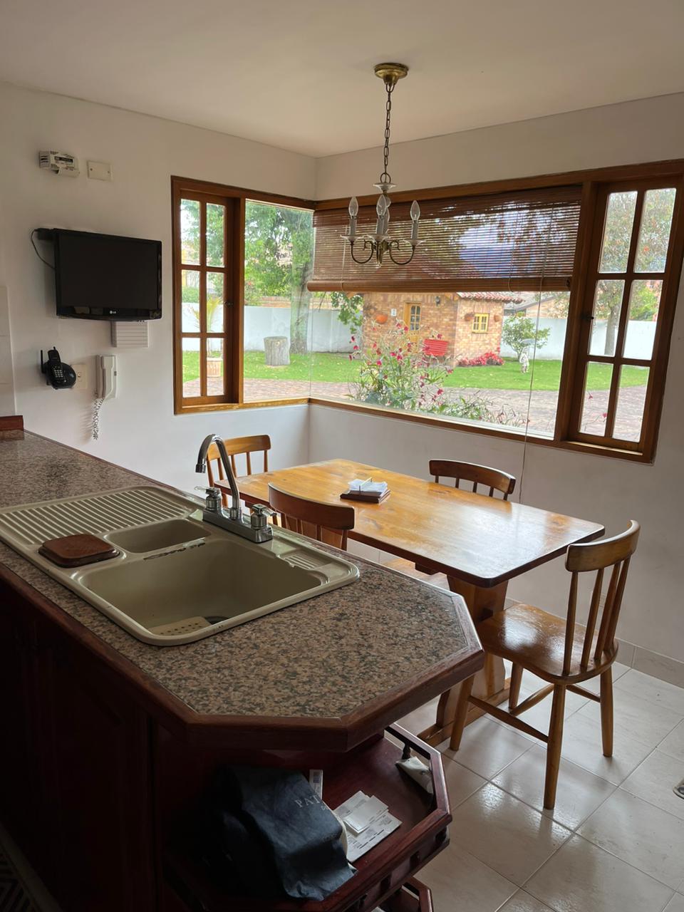 Casa de 4 alcobas en venta en San Jose De Bavaria, Bogotá, 350 m² · foto 6 de 18