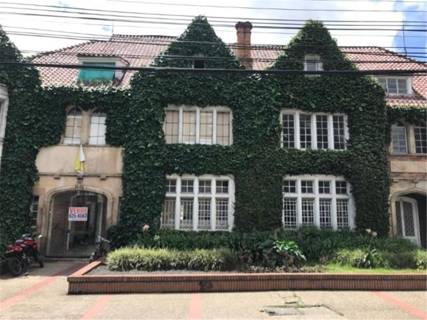 Casa de 4 alcobas en venta en Centro Internacional, Bogotá, 900 m² · foto 2 de 16